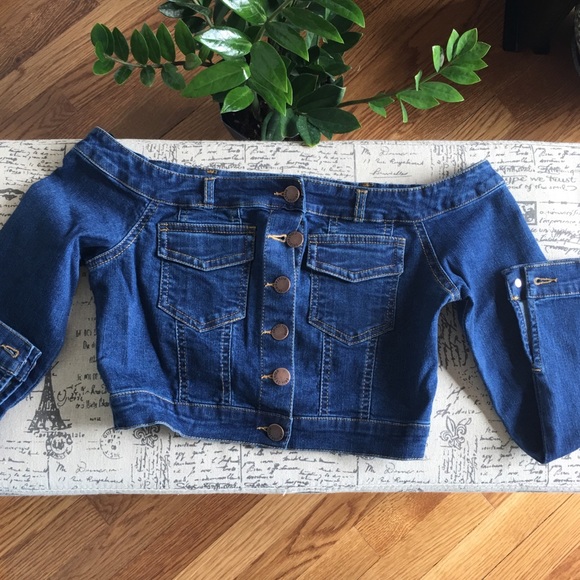 FashionNovaCloserOffShoulderWovenDenimTop😍 - Picture 3 of 8